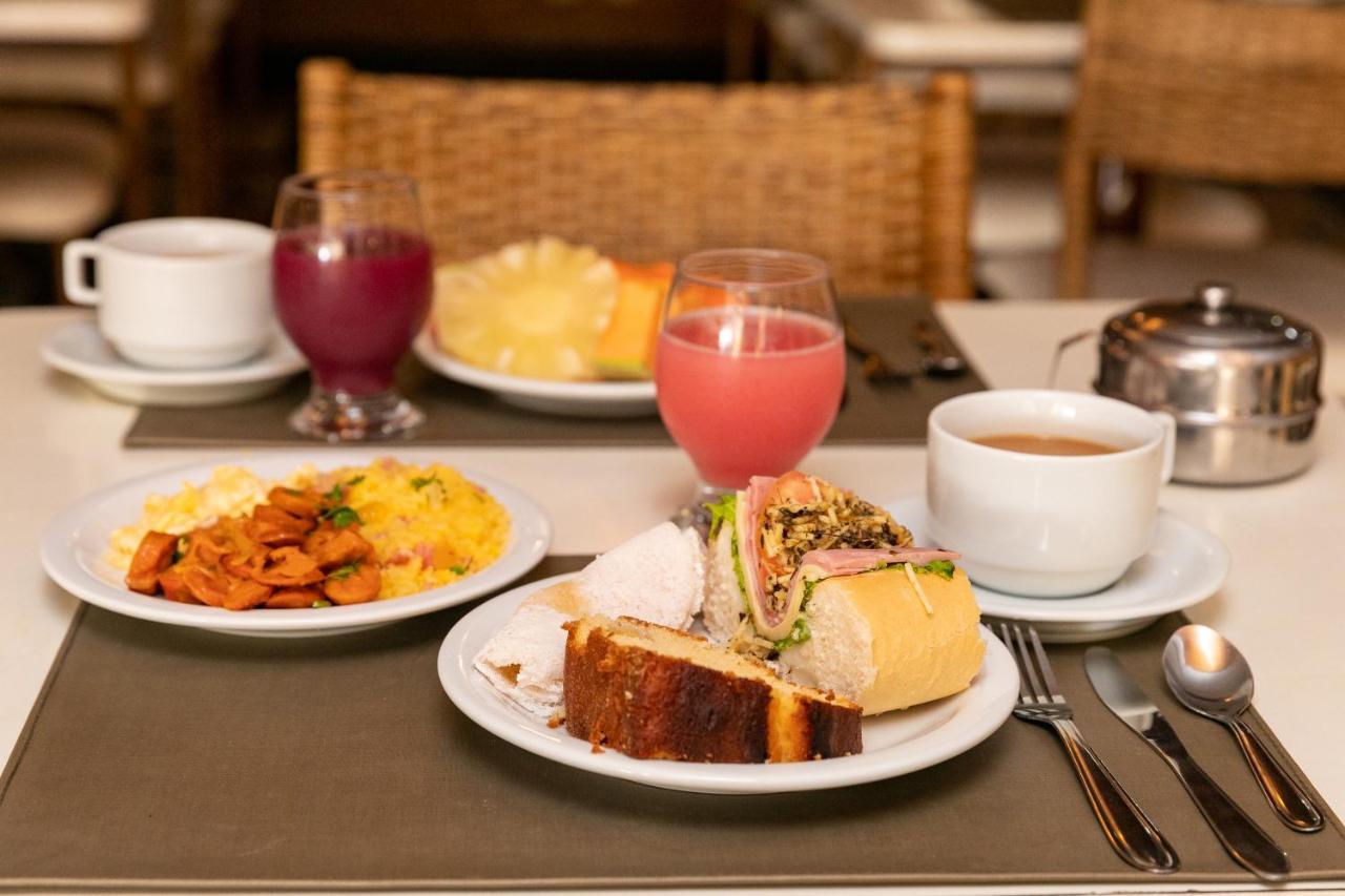 Safari Natal Beach Hotel Bagian luar foto